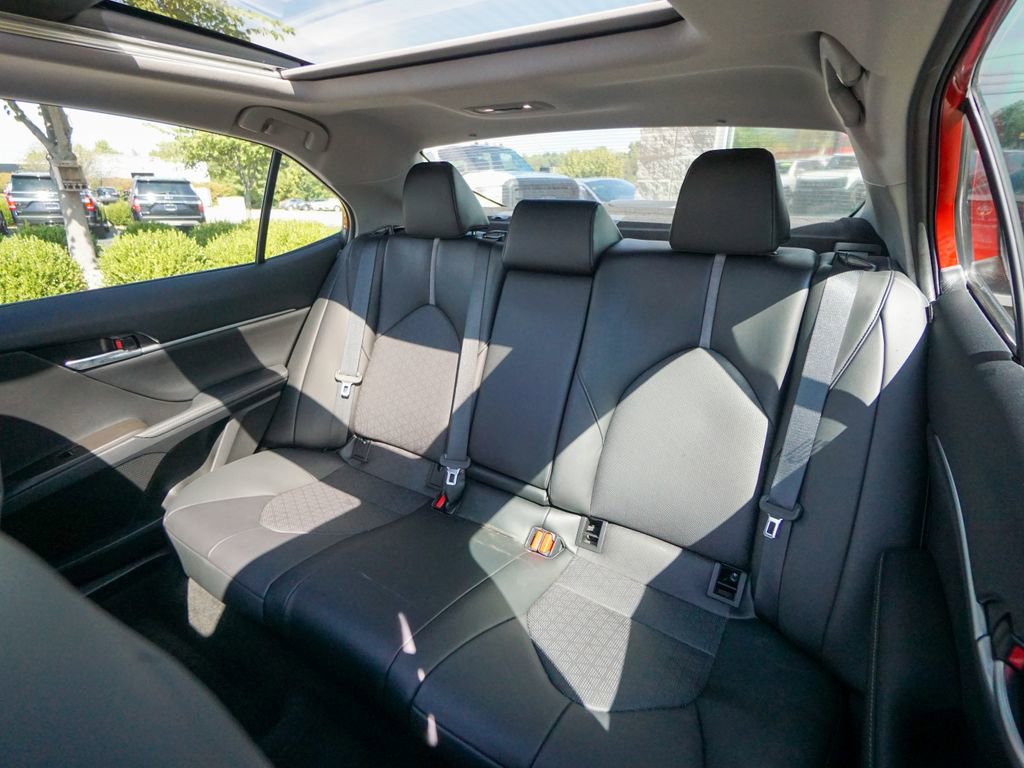Used 2022 Toyota Camry XSE image 29