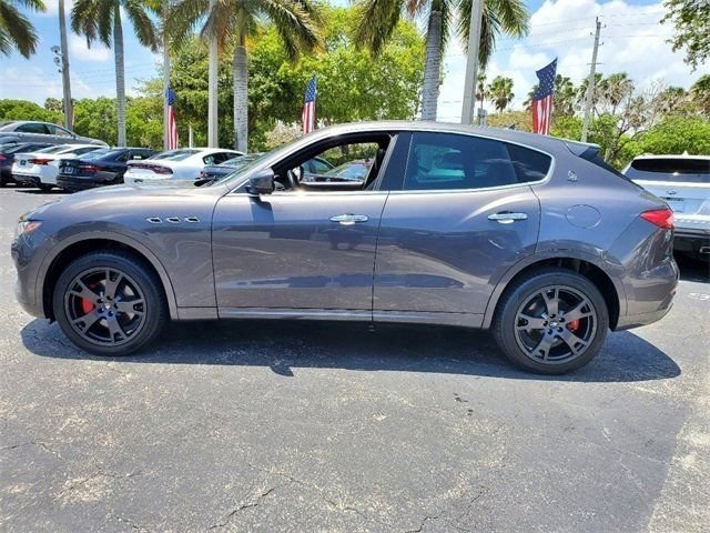 Used 2019 Maserati Levante AWD/4WD image 5