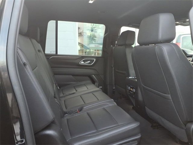 Used 2024 Chevrolet Suburban LT image 20