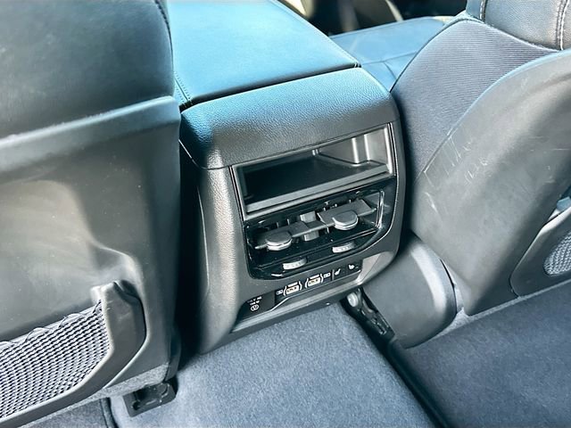 Used 2023 Jeep Grand Cherokee Limited image 26