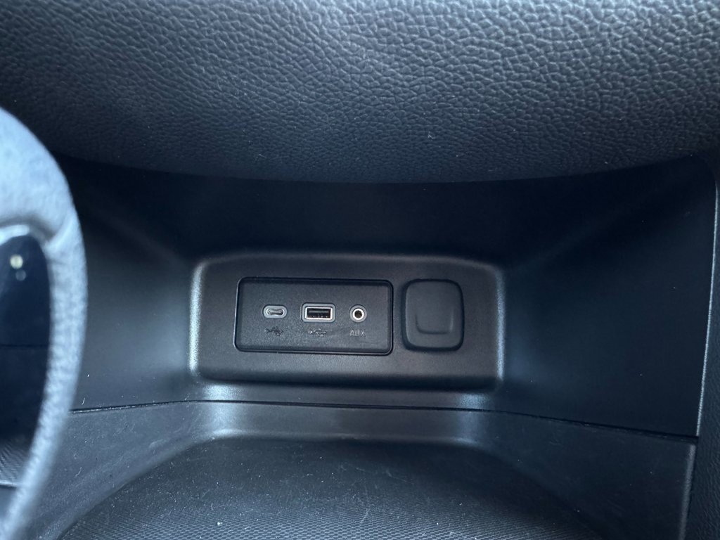 Used 2022 Chevrolet Equinox LT image 25