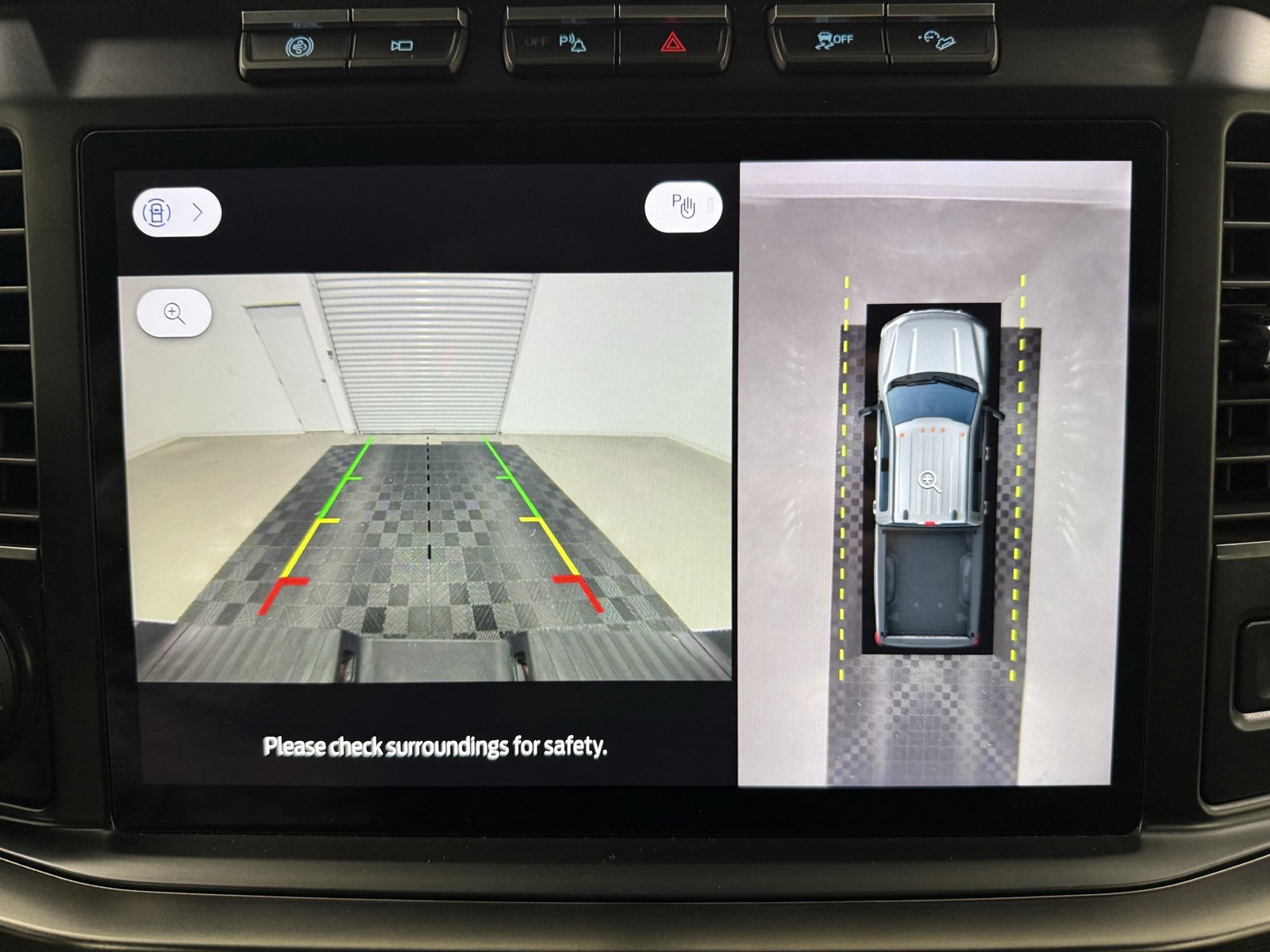 Used 2023 Ford F350 Lariat w/ Sport Appearance Package image 18