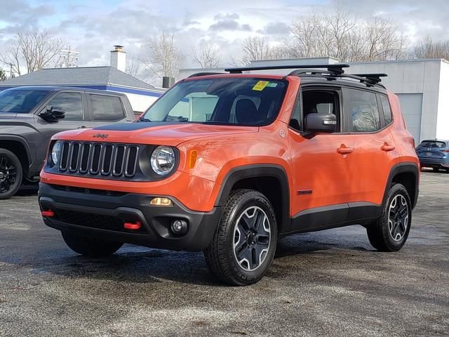 Used 2016 Jeep Renegade Trailhawk image 8