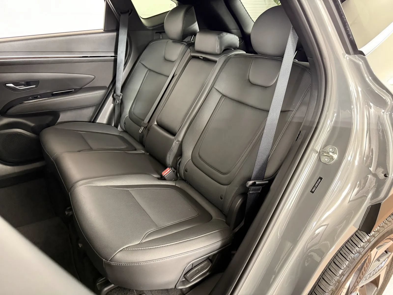 Used 2024 Hyundai Tucson Limited AWD/4WD image 36