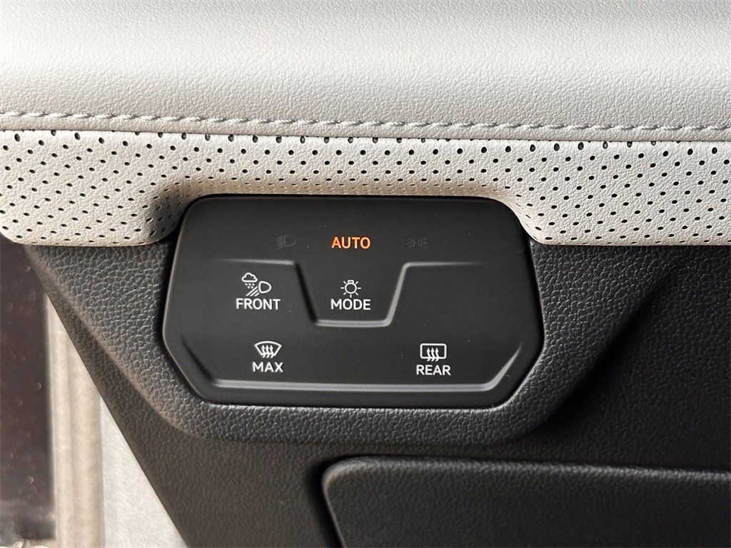 New 2025 Volkswagen Atlas Cross Sport SEL Premium R-Line image 23