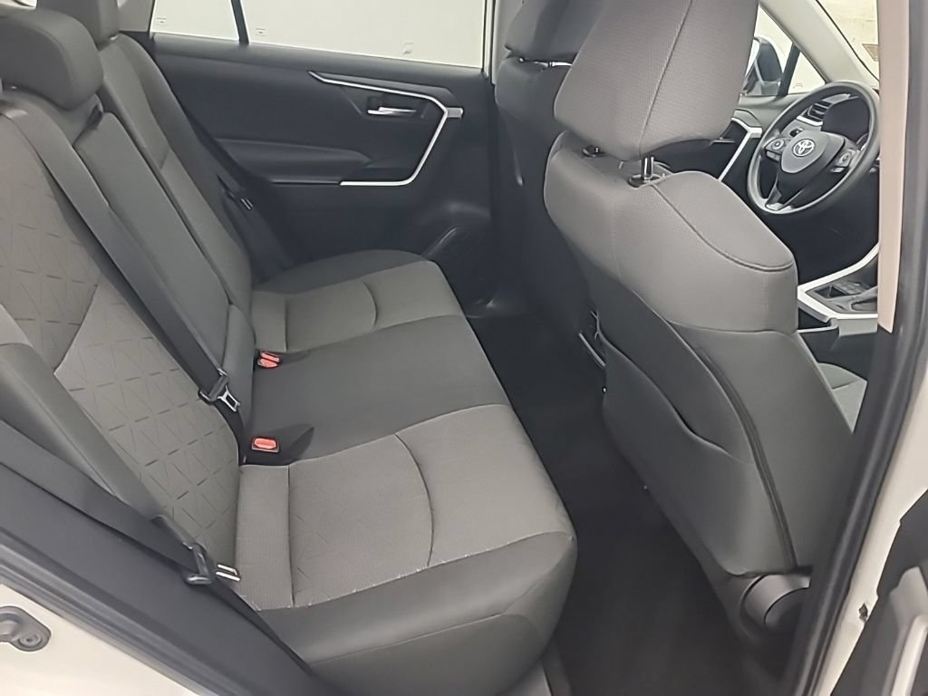 Used 2023 Toyota RAV4 XLE AWD/4WD image 18