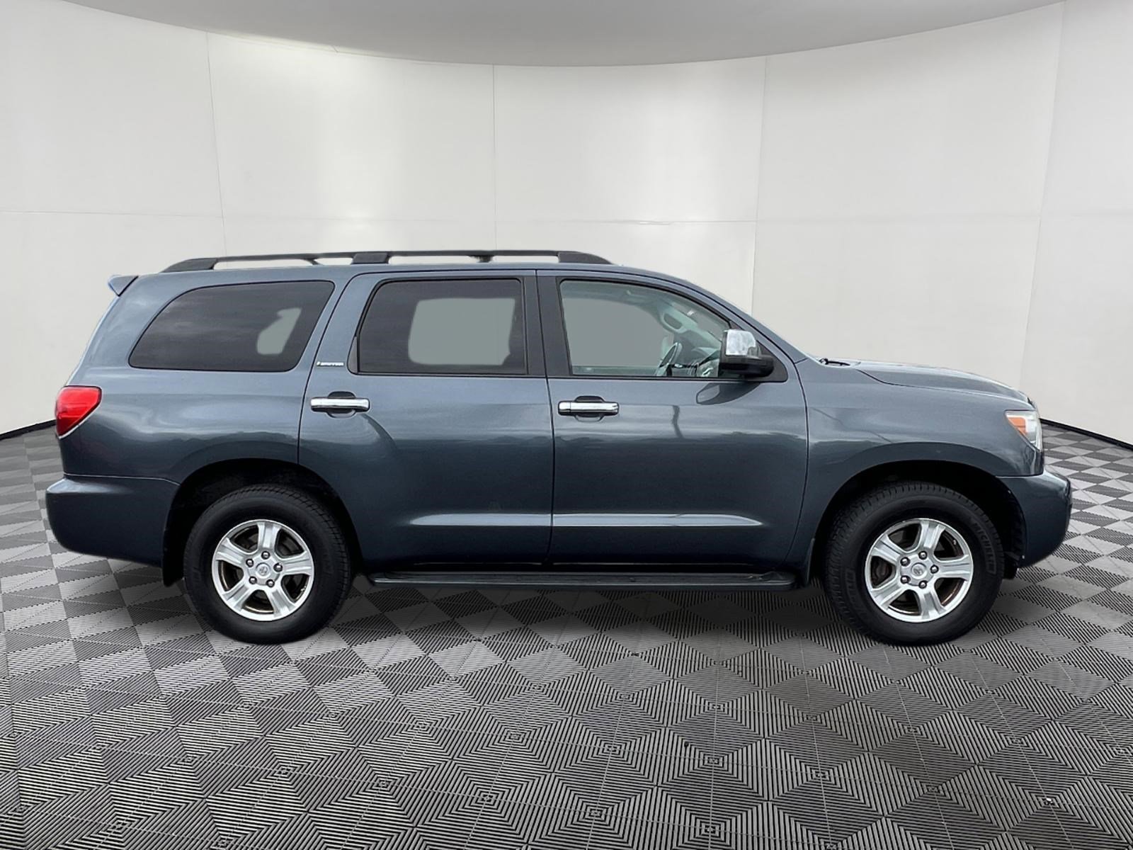 Used 2008 Toyota Sequoia Limited AWD/4WD image 7