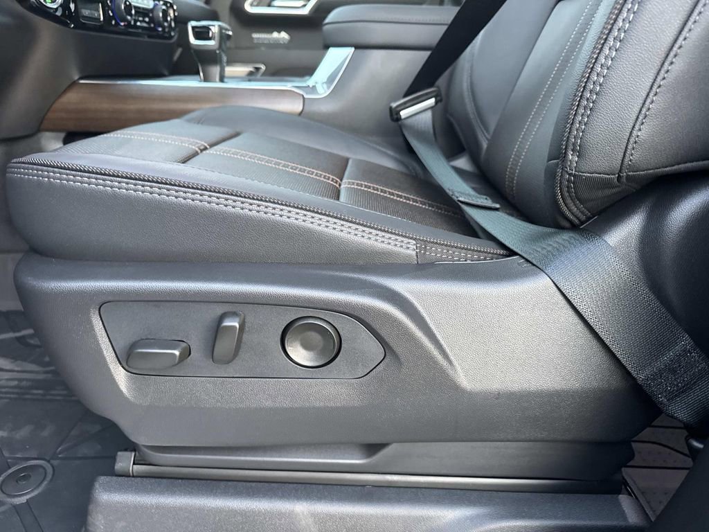 New 2026 Chevrolet Silverado 1500 High Country image 17