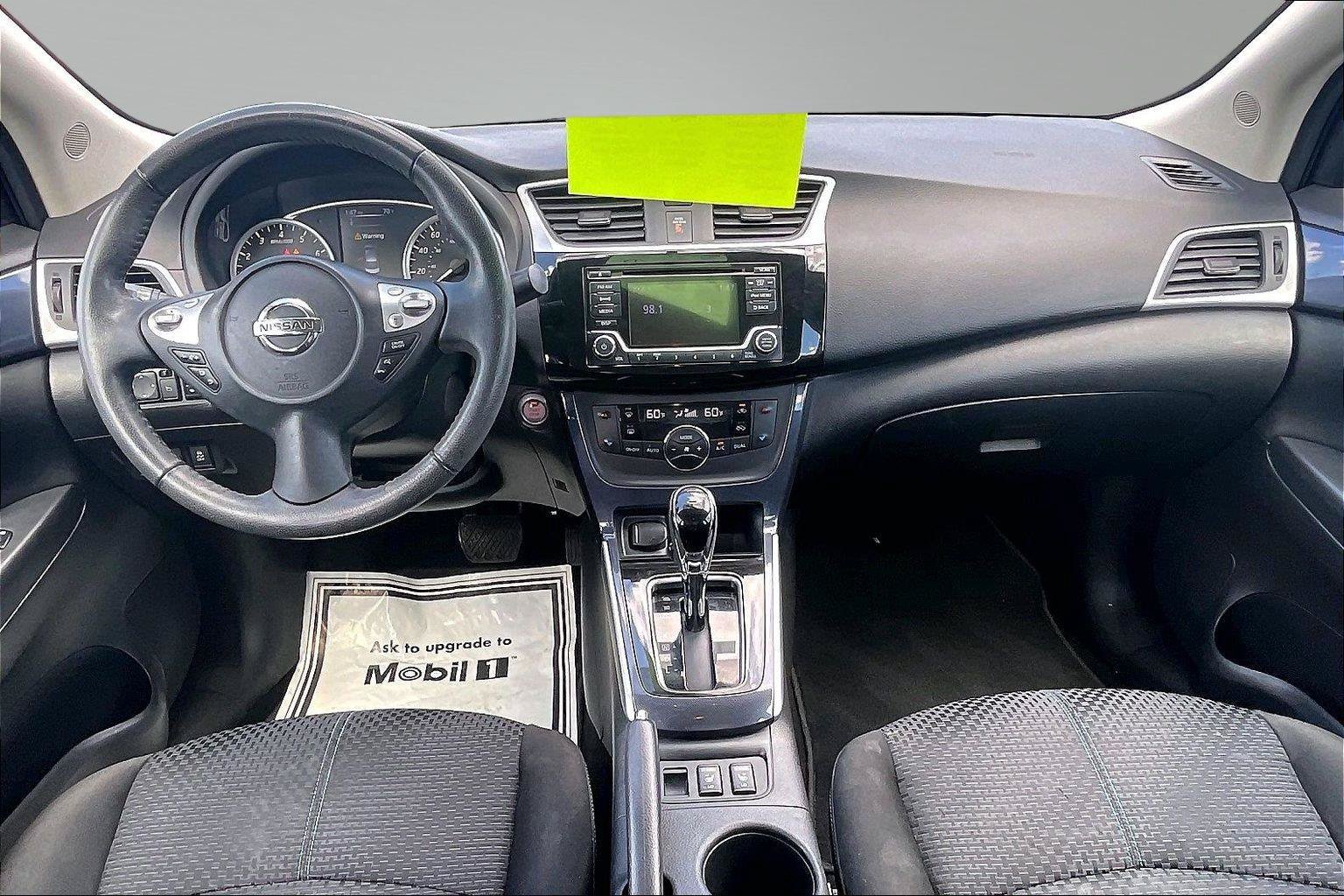 Used 2018 Nissan Sentra SR w/ SR Midnight Edition Package FWD image 17