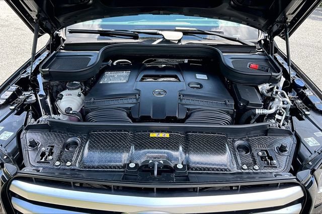 New 2026 Mercedes-Benz GLS 580 4MATIC image 14