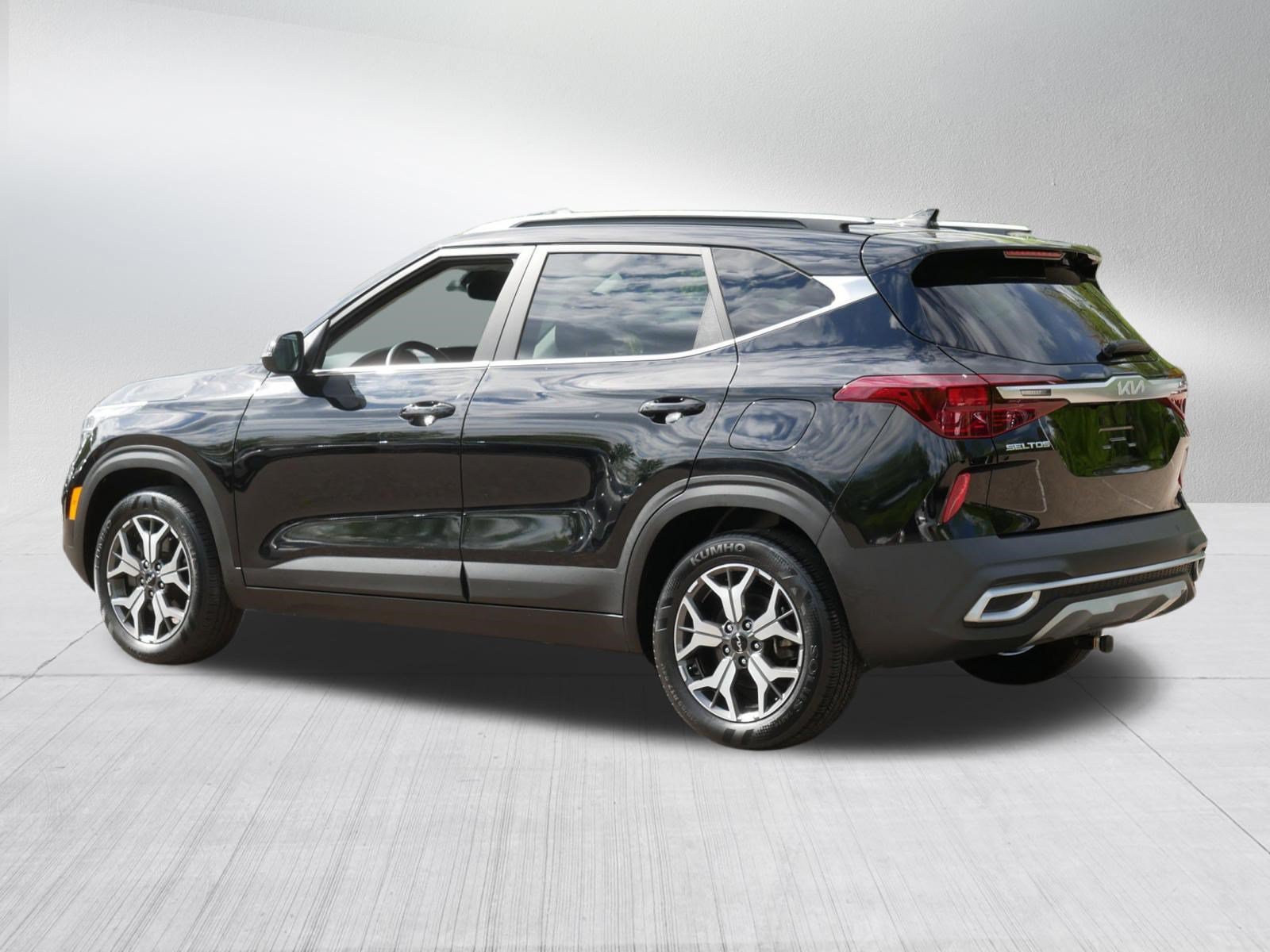 Certified 2022 Kia Seltos EX AWD/4WD image 5
