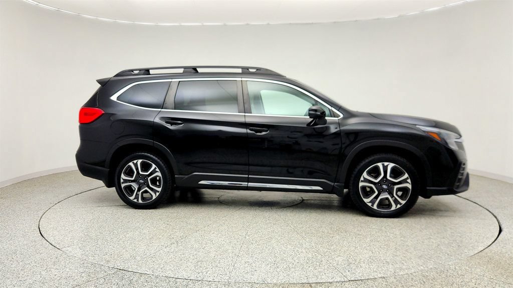 Used 2023 Subaru Ascent Limited AWD/4WD image 4