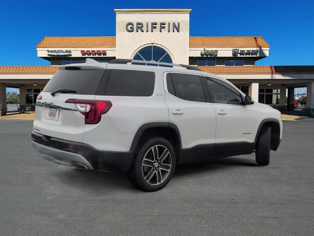 Used 2023 GMC Acadia SLT w/ Technology Package FWD image 4