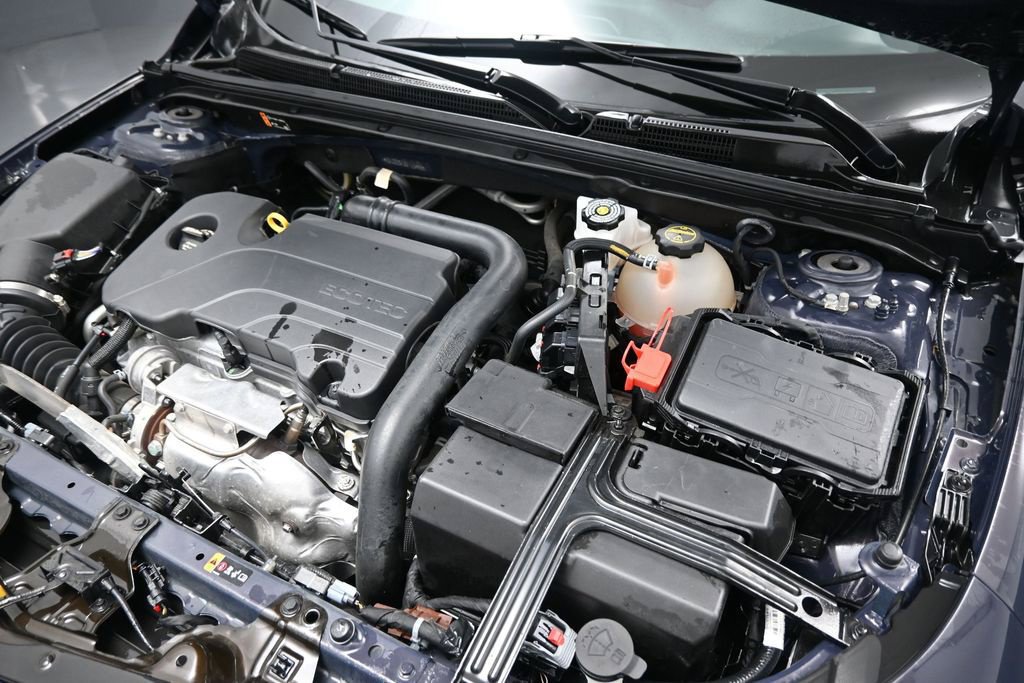 Used 2025 Chevrolet Malibu LT FWD image 13