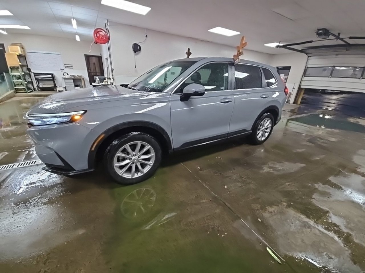 Used 2024 Honda CR-V EX-L image 5