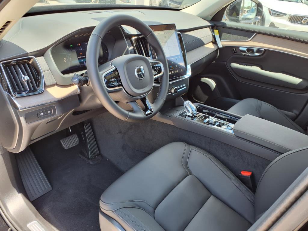 New 2026 Volvo XC90 T8 Core w/ Protection Package Premier image 12