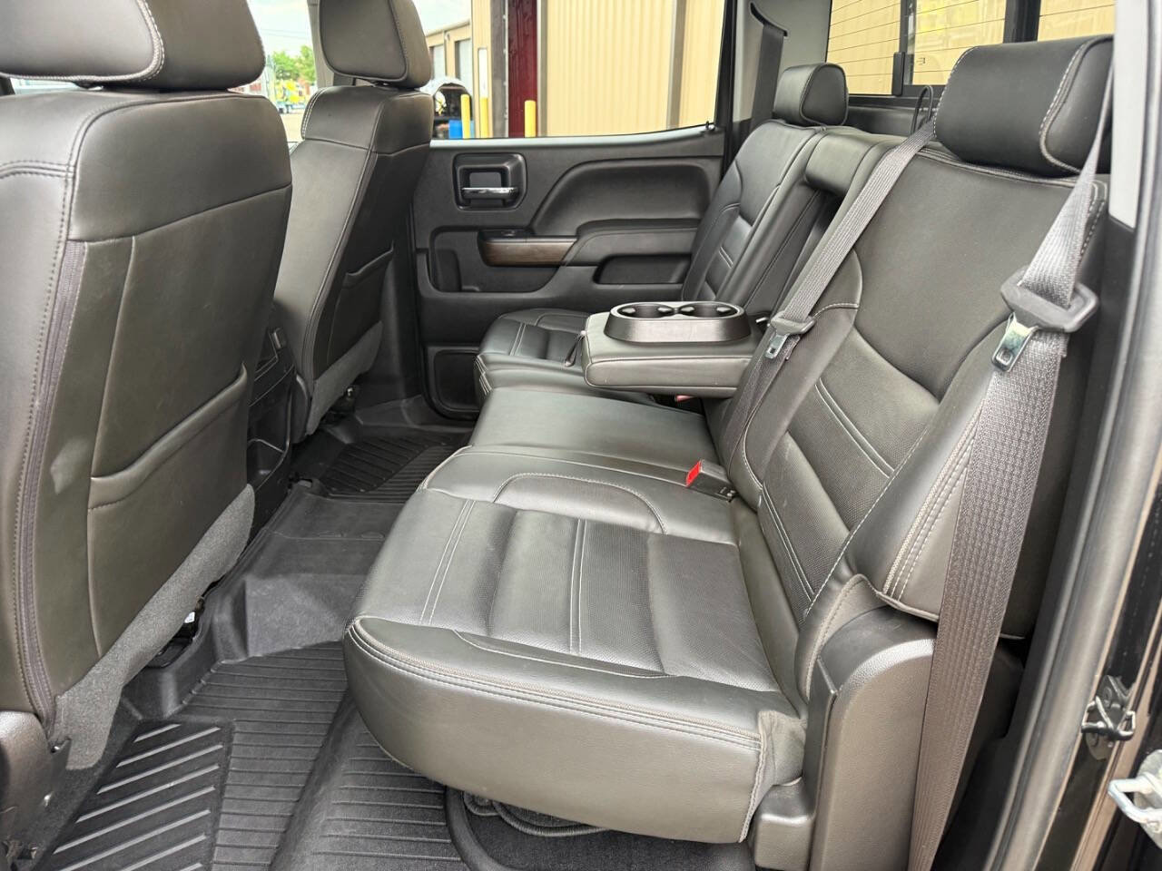 Used 2019 GMC Sierra 2500 Denali w/ Duramax Plus Package AWD/4WD image 19