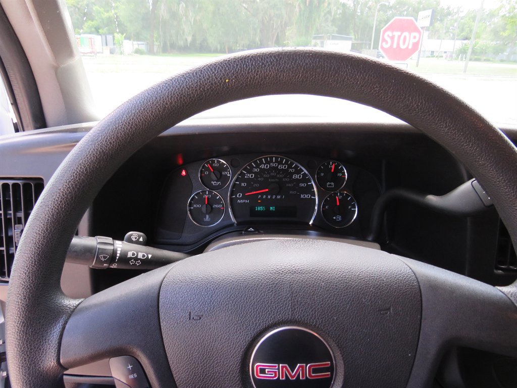 Used 2023 GMC Savana 2500 w/ Driver Convenience Package image 5