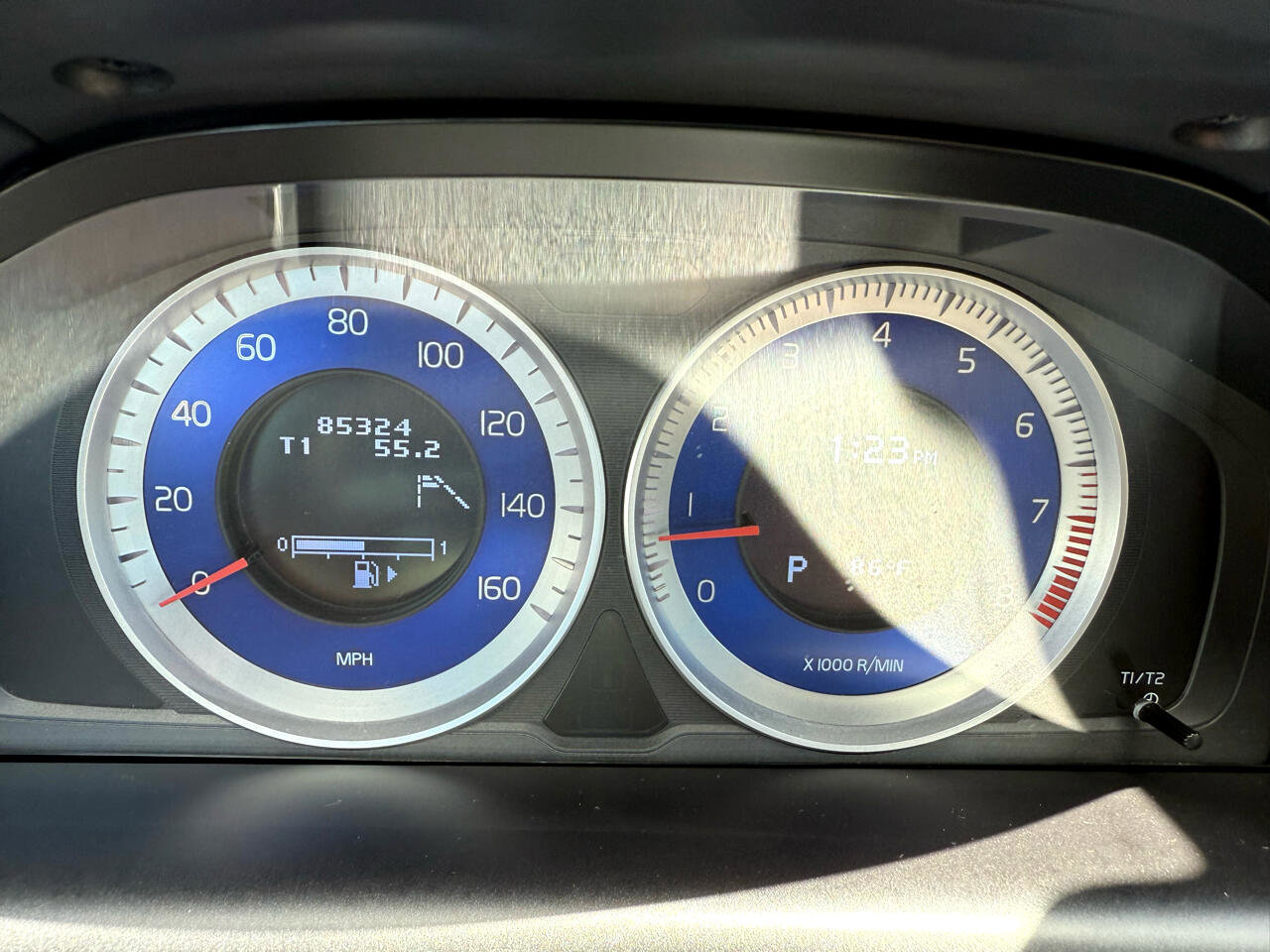 Used 2011 Volvo XC60 T6 R-Design w/ Convenience Pkg image 30