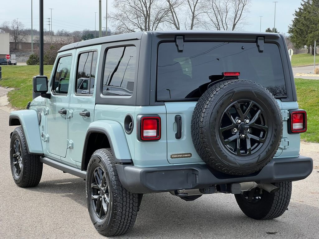 Used 2023 Jeep Wrangler Sport image 12