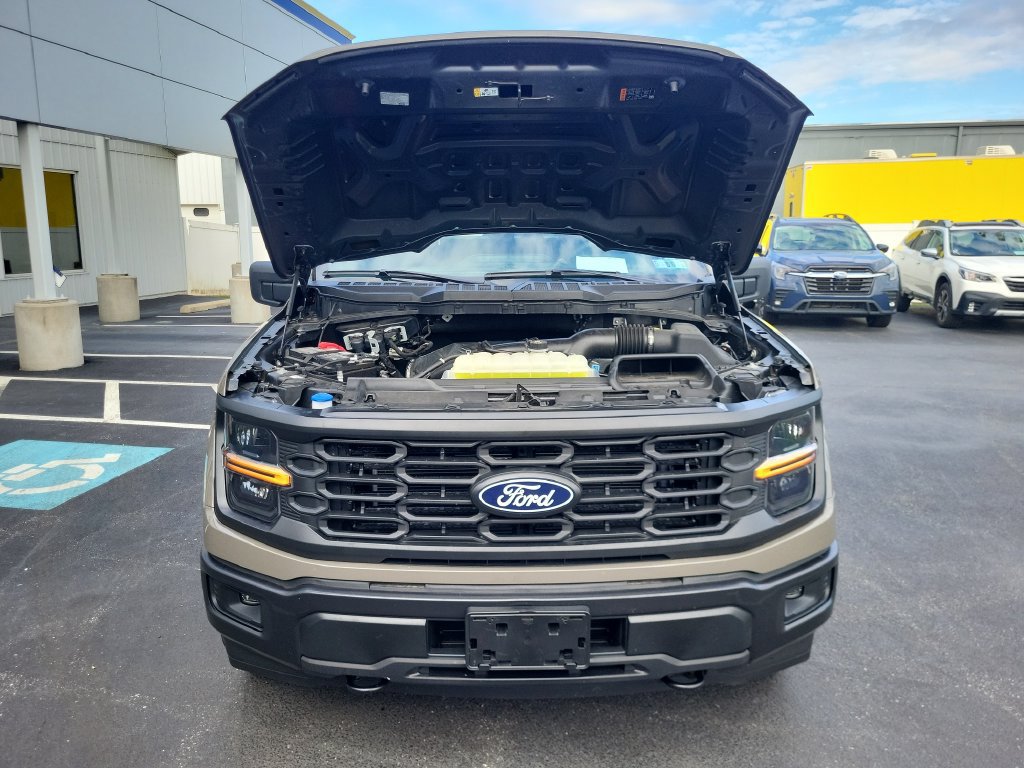 Used 2025 Ford F150 STX w/ Equipment Group 201A FX4 AWD/4WD image 17