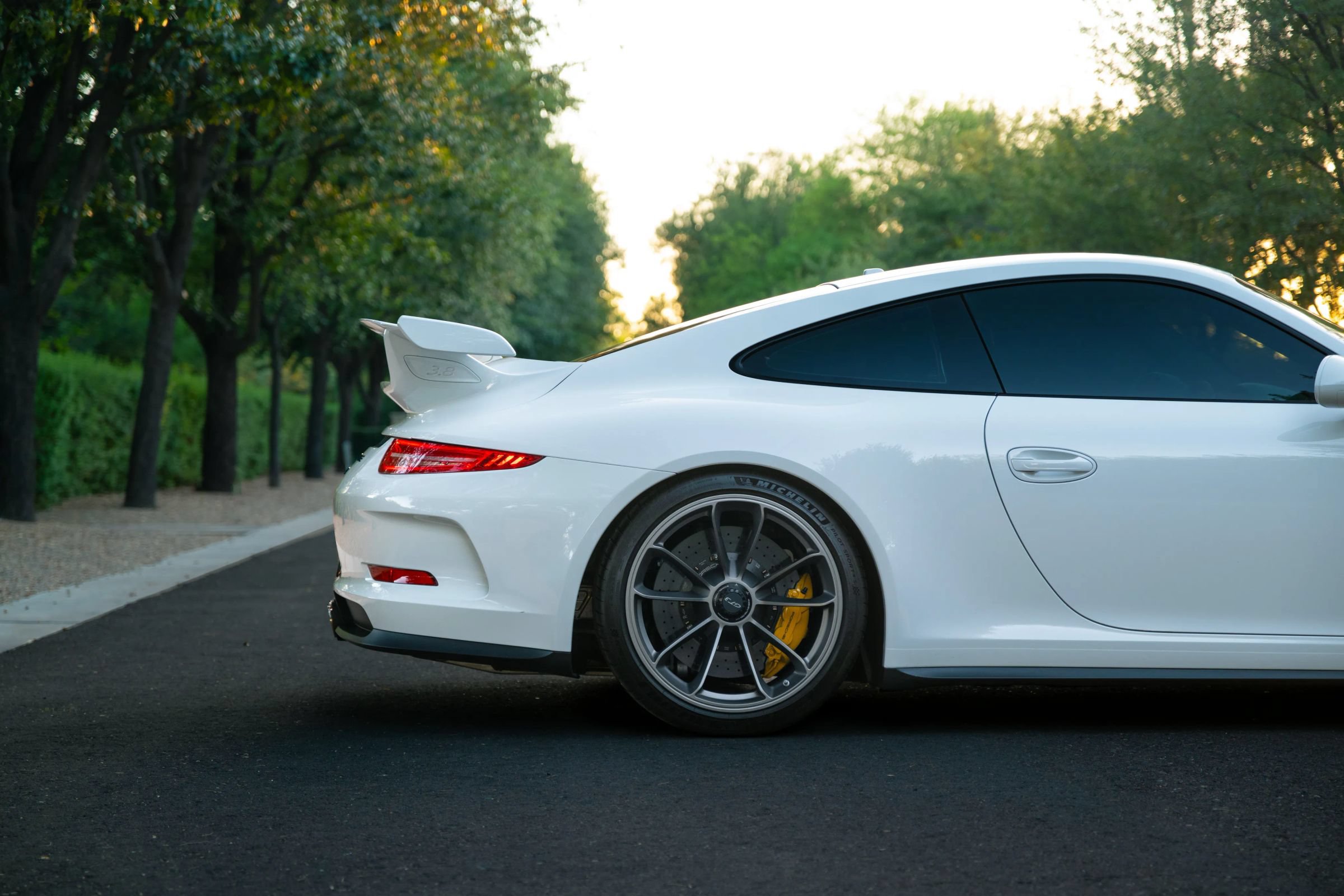 Used 2015 Porsche 911 GT3 RWD image 6