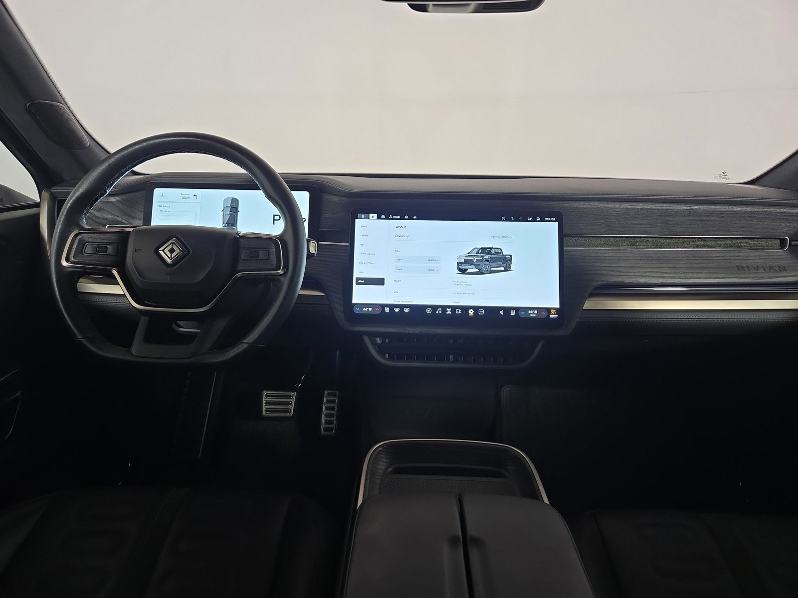 Used 2023 Rivian R1T Adventure image 25