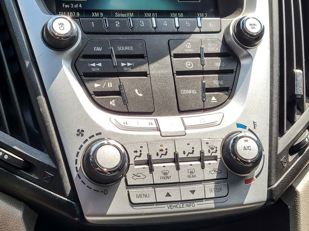 Used 2015 Chevrolet Equinox LT w/ Driver Convenience Package image 13