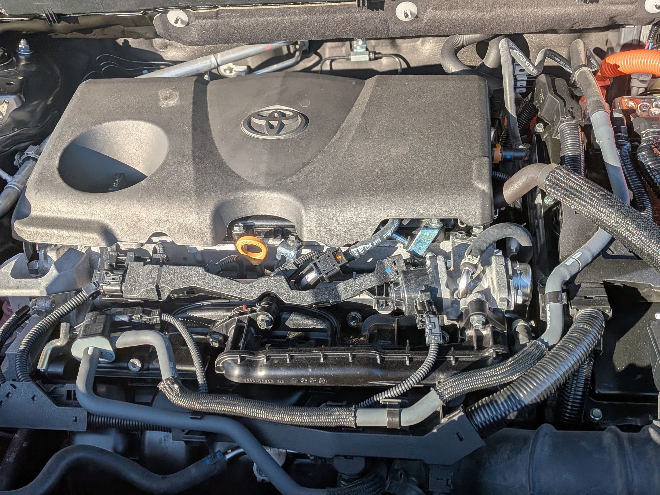 Used 2025 Toyota RAV4 XLE image 34