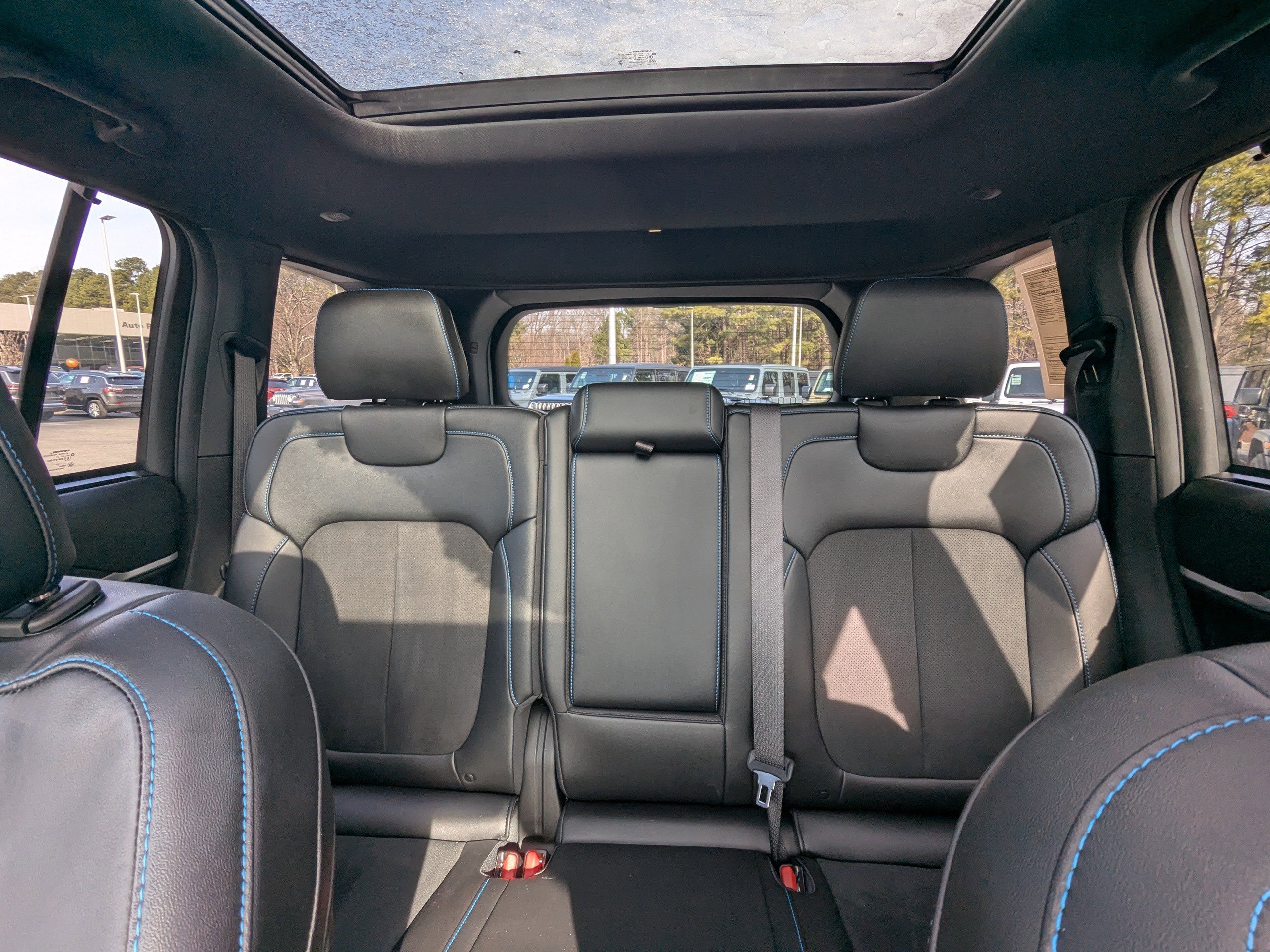 Used 2024 Jeep Grand Cherokee Trailhawk w/ Advanced Protech Group II image 10