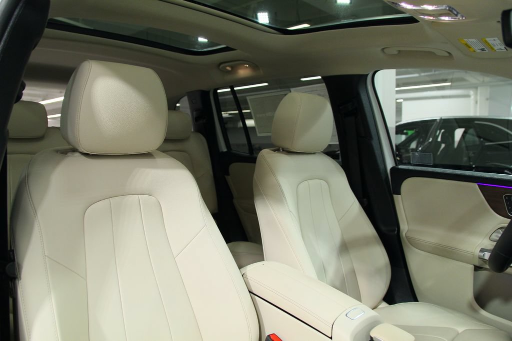 Certified 2023 Mercedes-Benz GLB 250 4MATIC image 23