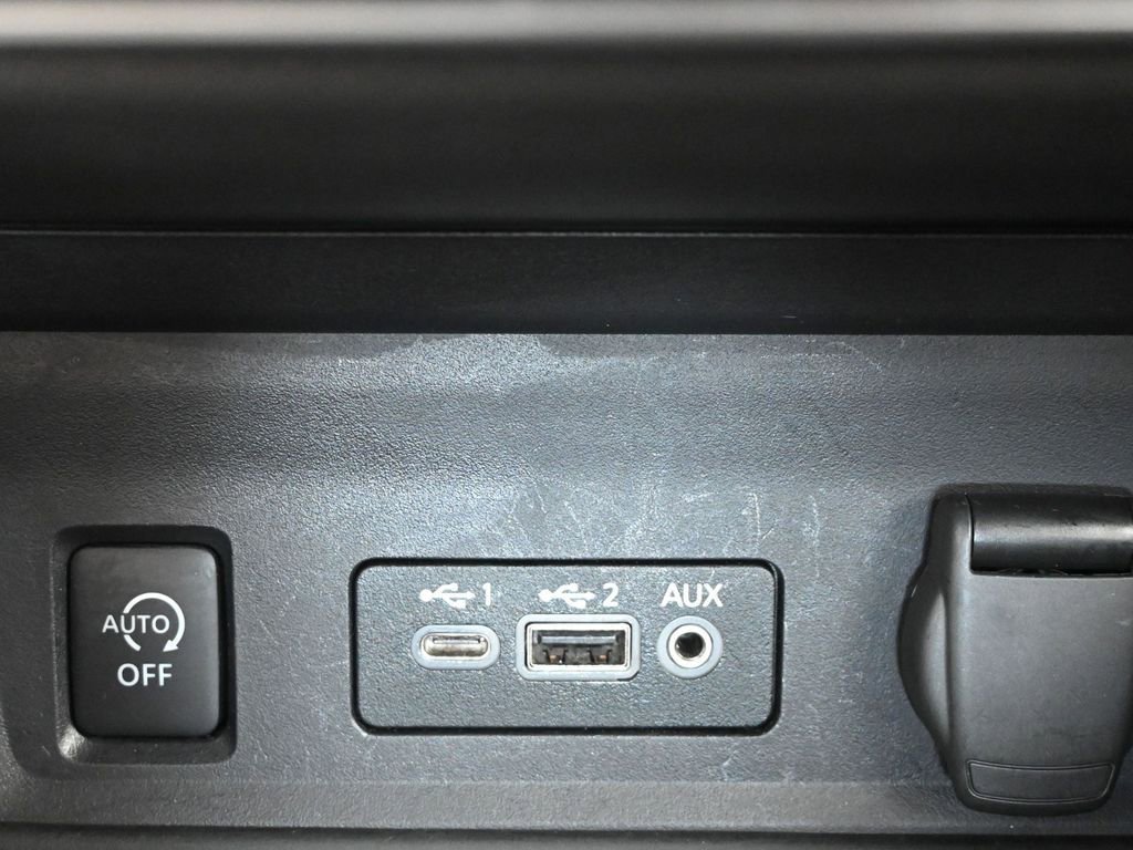 Used 2024 Nissan Sentra SV image 32