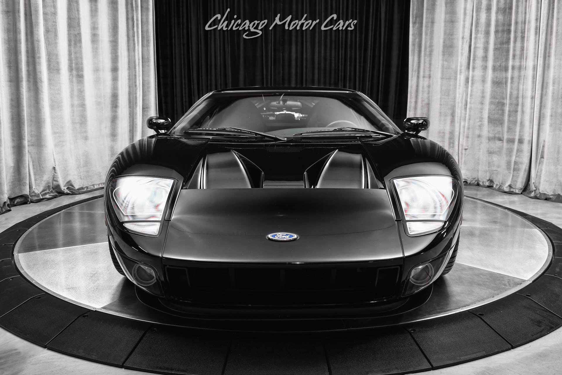 Used 2006 Ford GT RWD image 7