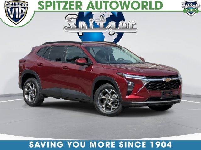 Used 2025 Chevrolet Trax LT FWD image 1