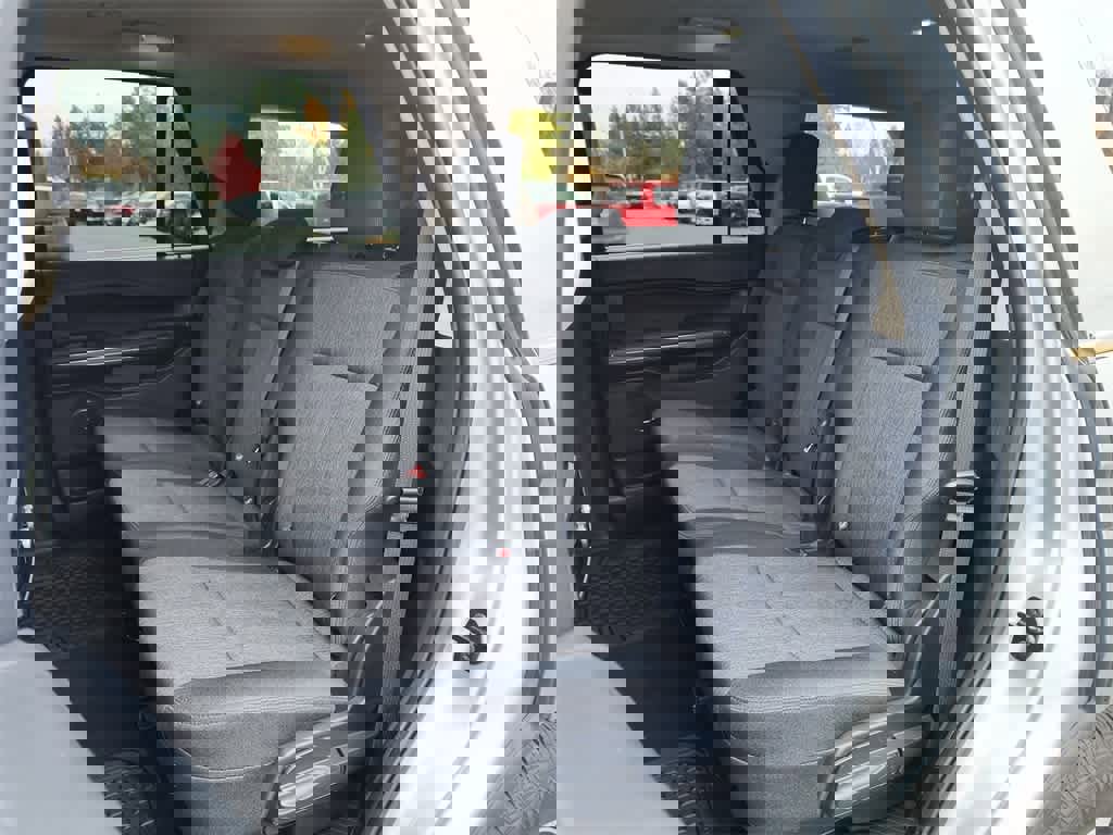 Used 2024 Ford Expedition XLT image 22