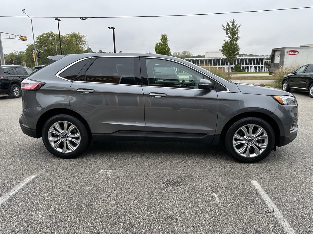 Used 2022 Ford Edge Titanium w/ Equipment Group 301A image 3