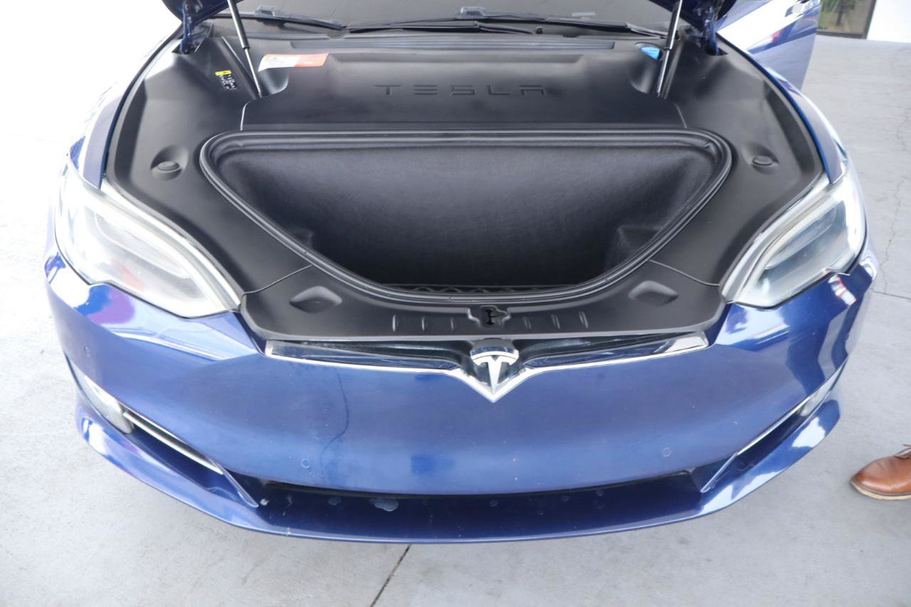 Used 2018 Tesla Model S 100D AWD/4WD image 38