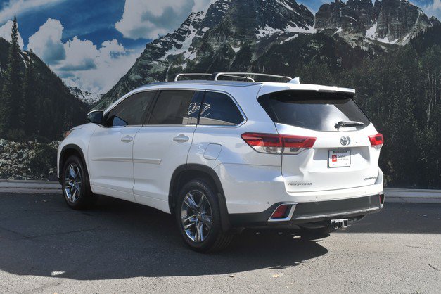Certified 2018 Toyota Highlander Limited Platinum w/ Carpet Mat Package (TMS) AWD/4WD image 9