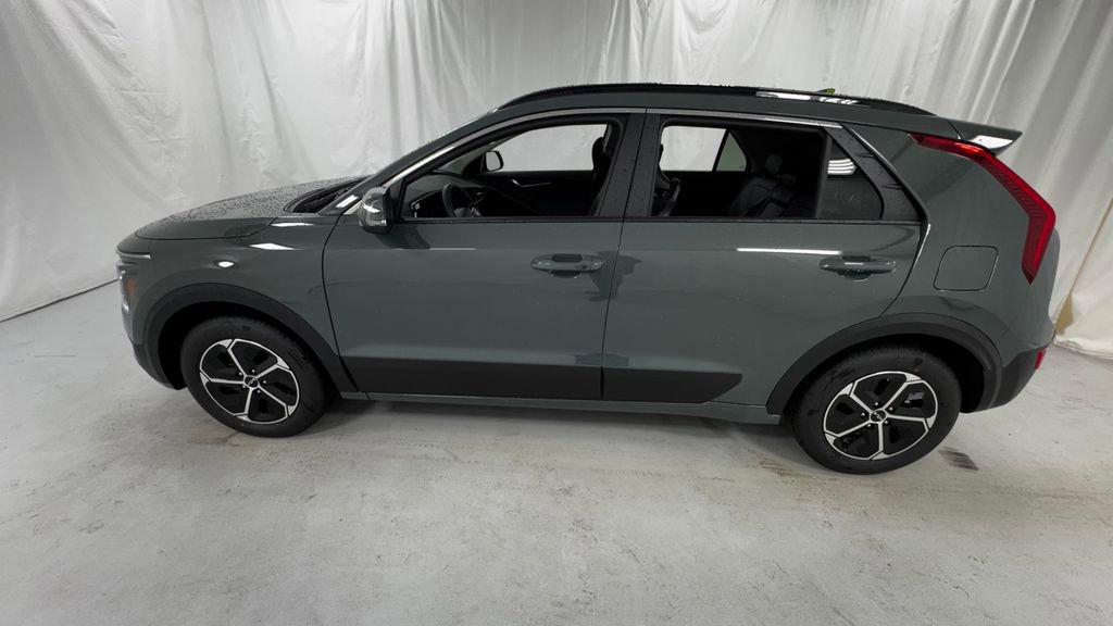 New 2026 Kia Niro EX FWD image 6