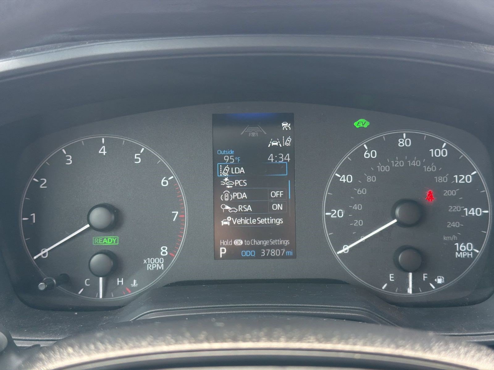 Used 2024 Toyota Corolla Cross AWD Hybrid image 21