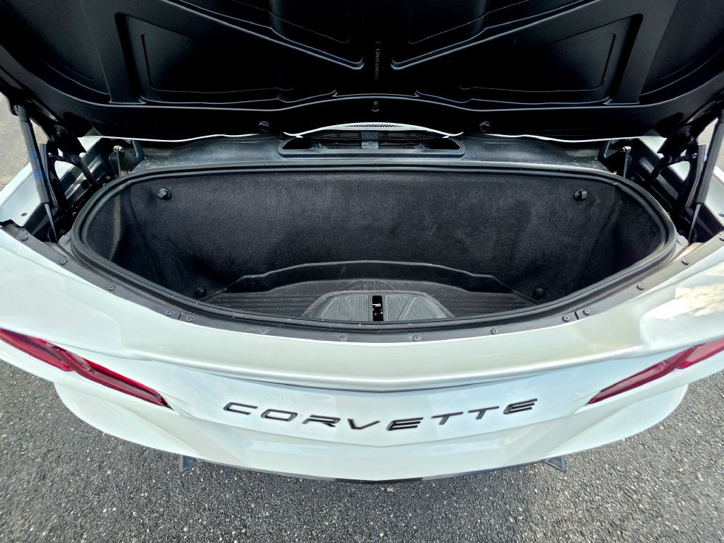 Used 2023 Chevrolet Corvette Stingray Premium Conv w/ Z51 Performance Package RWD image 7