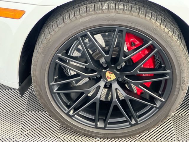 Certified 2024 Porsche Macan GTS AWD/4WD image 11