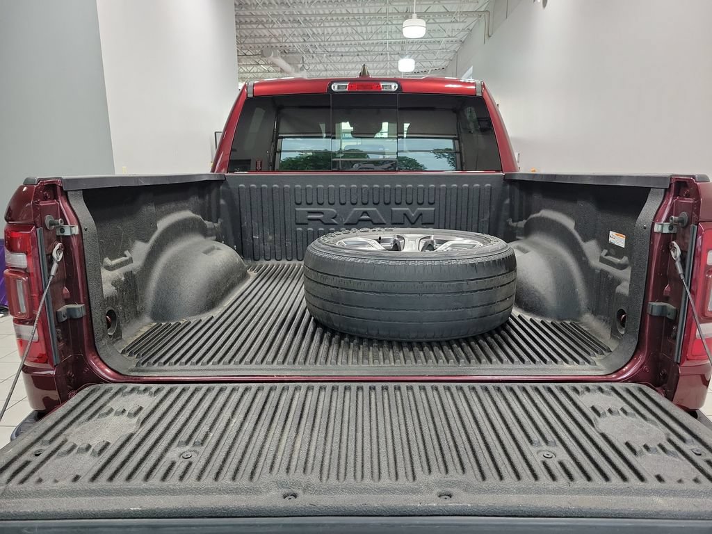 Used 2023 RAM 1500 Laramie AWD/4WD image 16