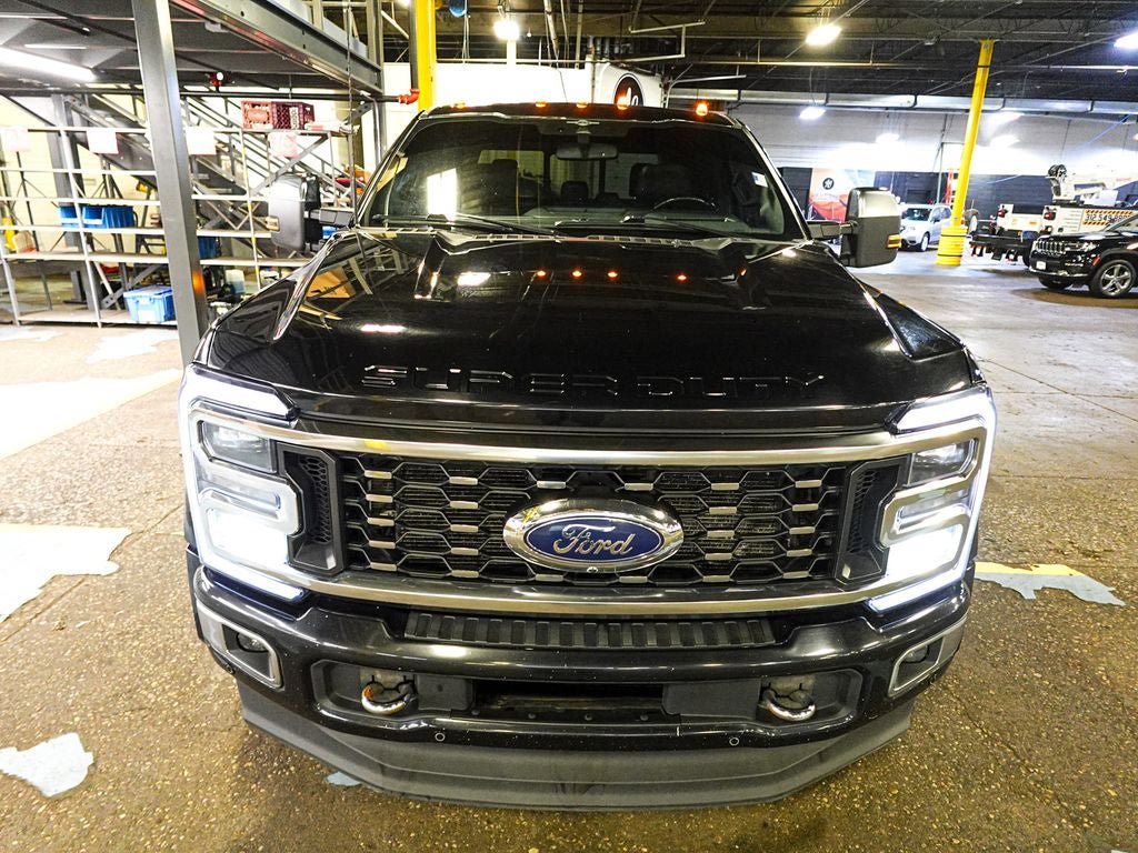 Used 2023 Ford F450 Platinum w/ FX4 Off-Road Package AWD/4WD image 2