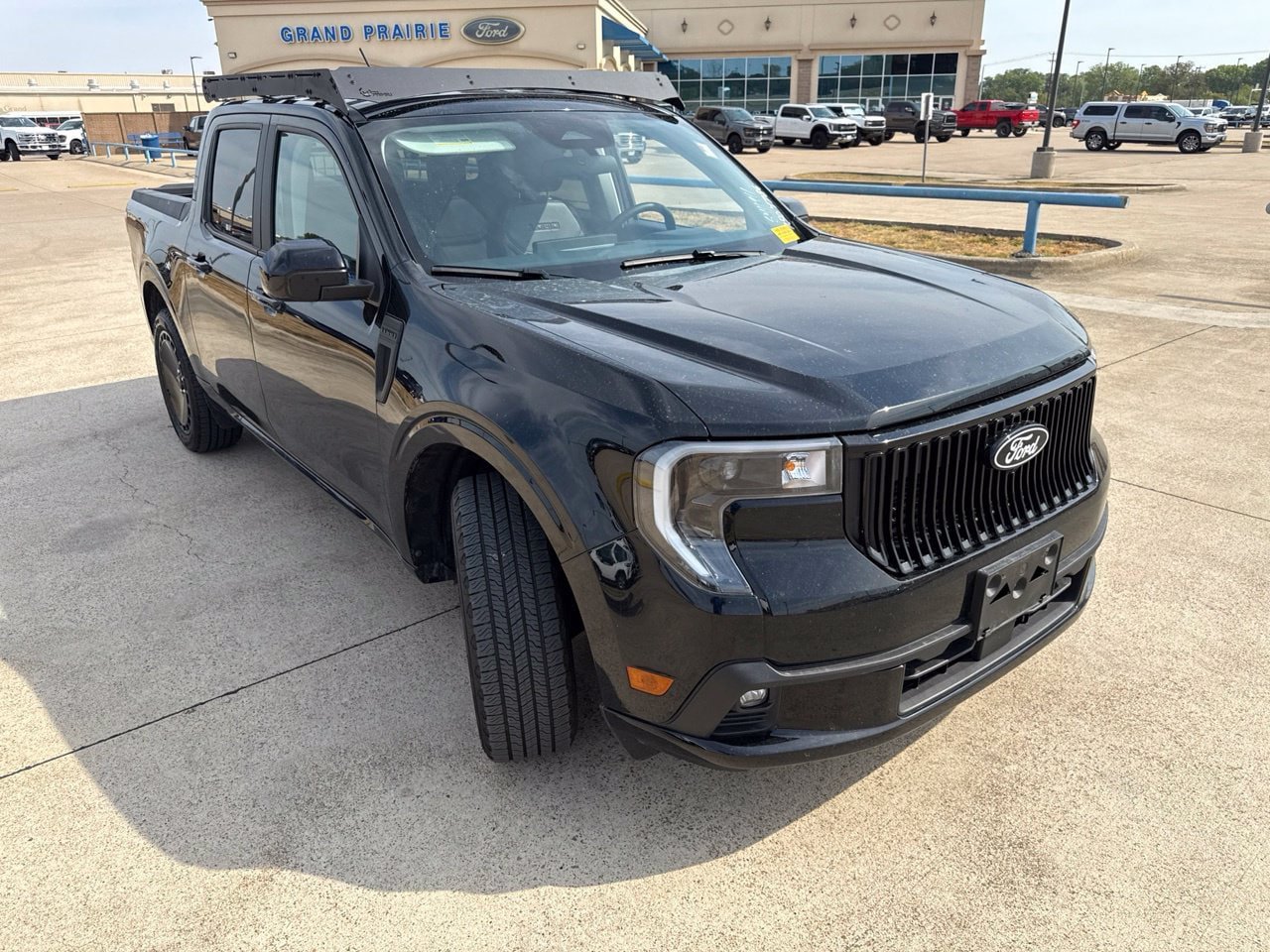 Used 2025 Ford Maverick Lobo AWD/4WD image 17