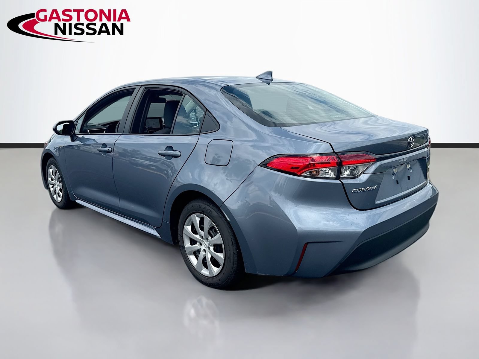 Used 2024 Toyota Corolla LE FWD image 6