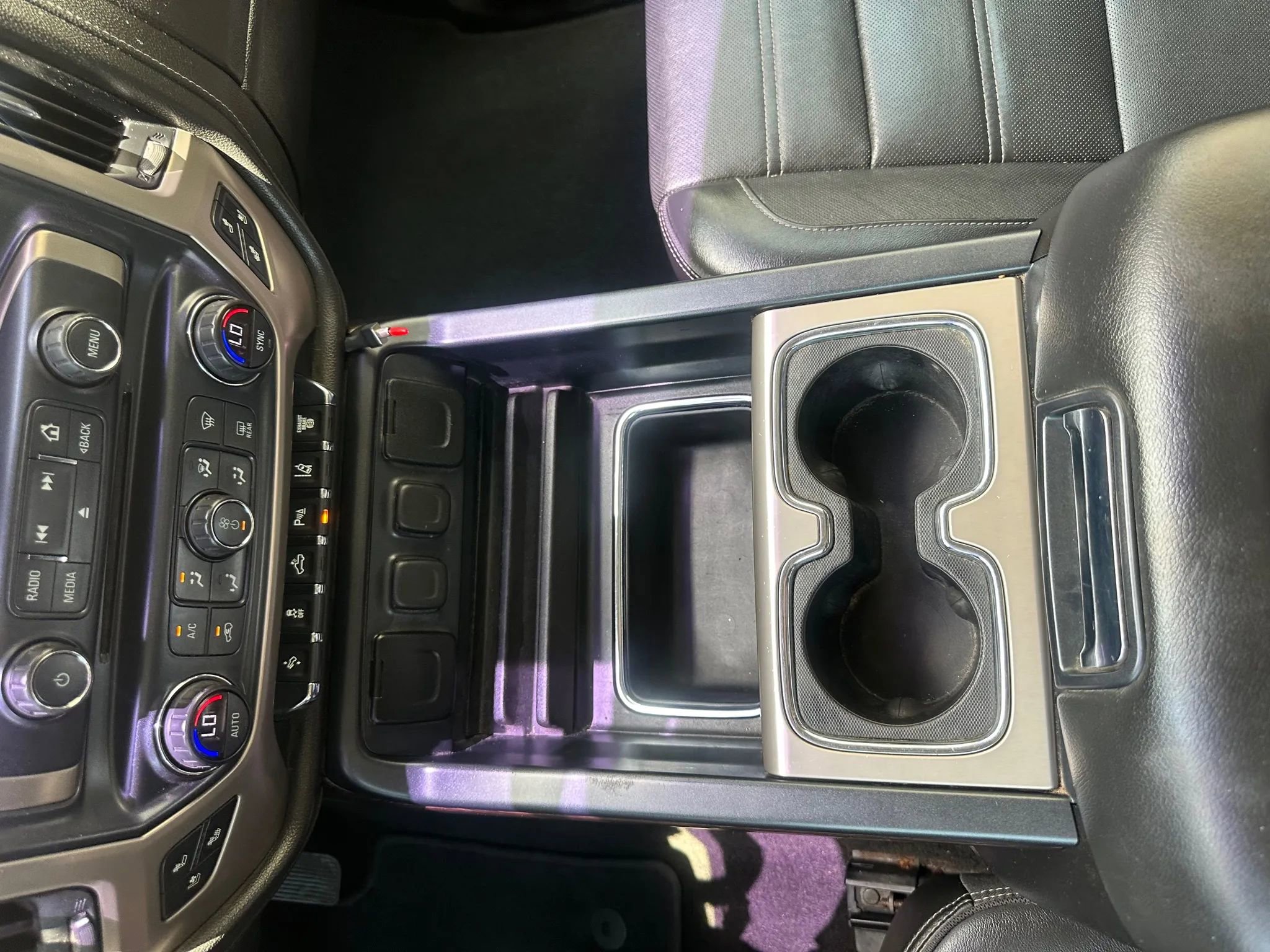 Used 2018 GMC Sierra 3500 Denali w/ Duramax Plus Package image 37