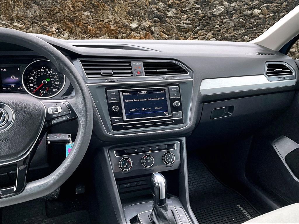 Used 2020 Volkswagen Tiguan S image 6
