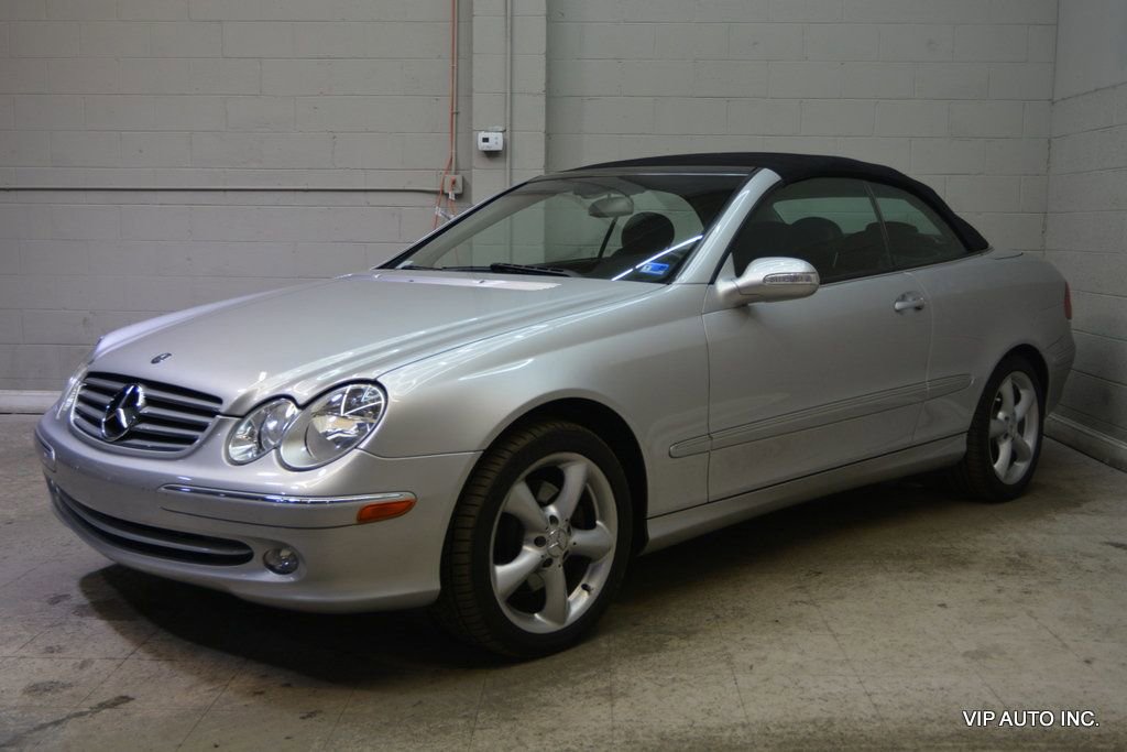Used 2005 Mercedes-Benz CLK 320 Cabriolet image 2