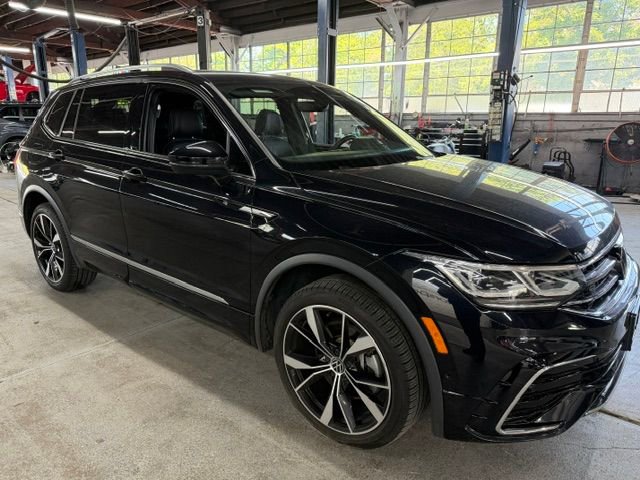 Used 2023 Volkswagen Tiguan SEL R-Line AWD/4WD image 5